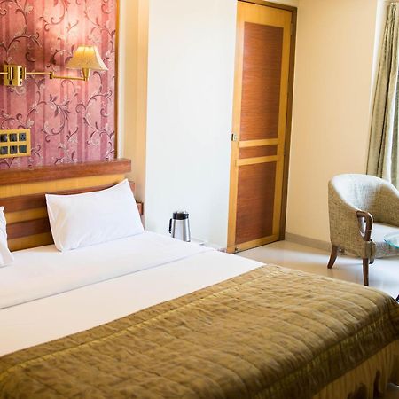 Hotel Deccan Royaale, Shivajinagar بونة المظهر الخارجي الصورة