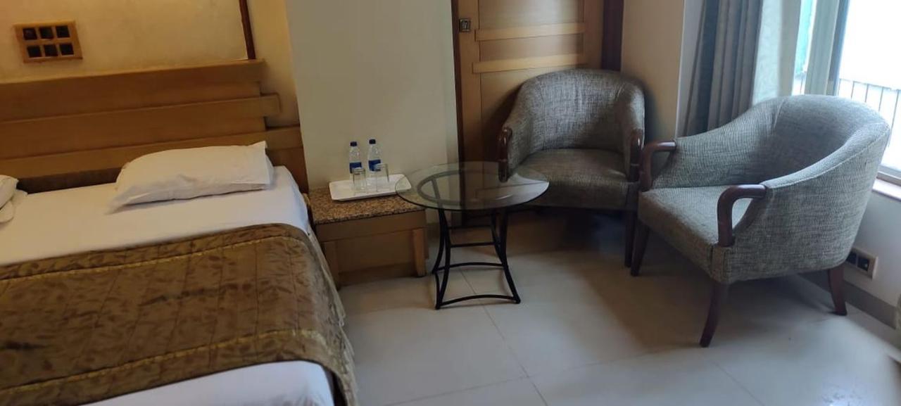 Hotel Deccan Royaale, Shivajinagar بونة المظهر الخارجي الصورة