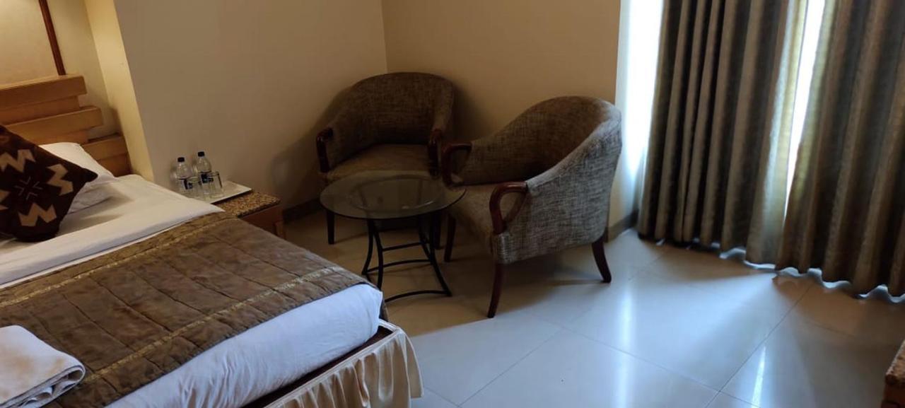 Hotel Deccan Royaale, Shivajinagar بونة المظهر الخارجي الصورة