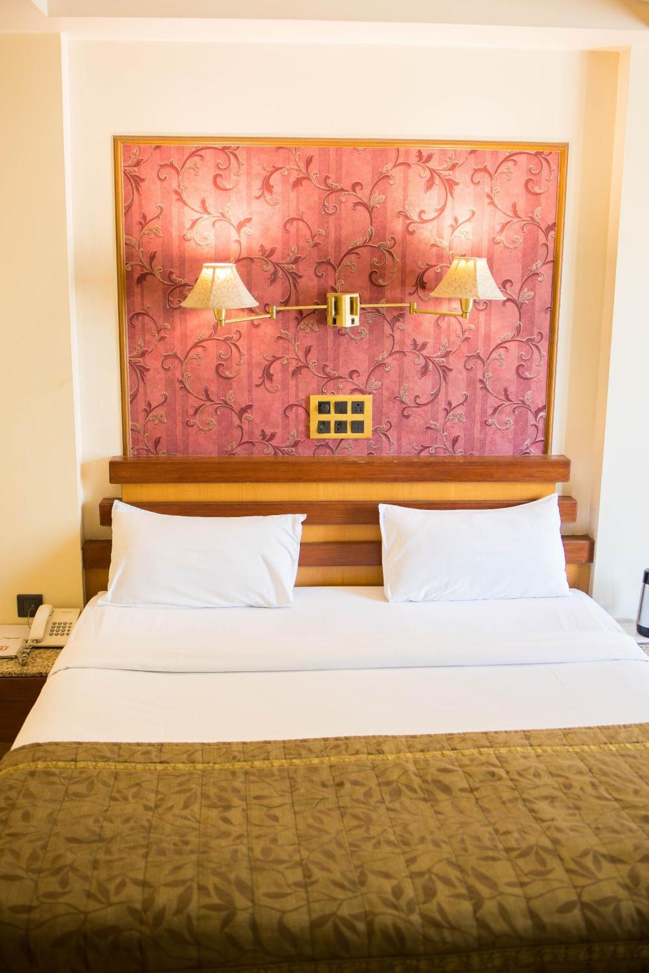Hotel Deccan Royaale, Shivajinagar بونة المظهر الخارجي الصورة