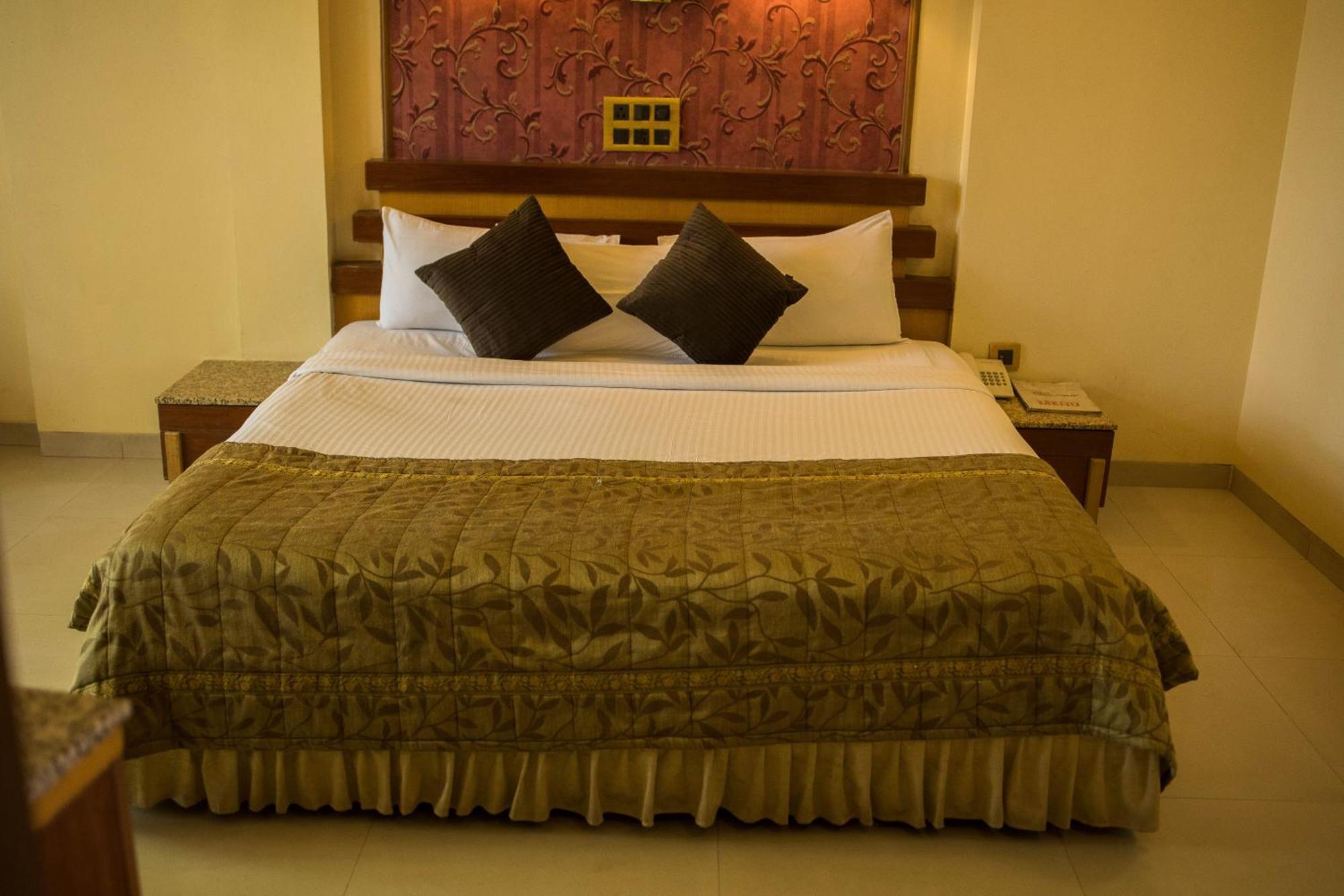 Hotel Deccan Royaale, Shivajinagar بونة المظهر الخارجي الصورة